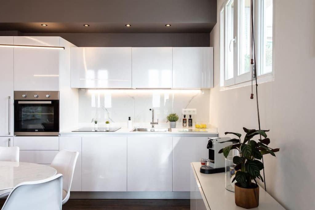 #24 Marie-Claire Suite Sea View/Balcony/Ac/5Min Port Villefranche-sur-Mer Exterior photo